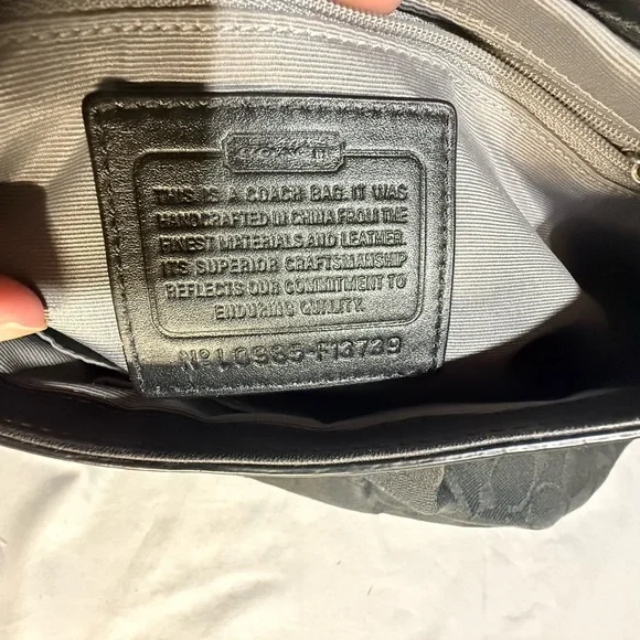 Coach Black Signature Shoulder Bag - Picture 6 of 8